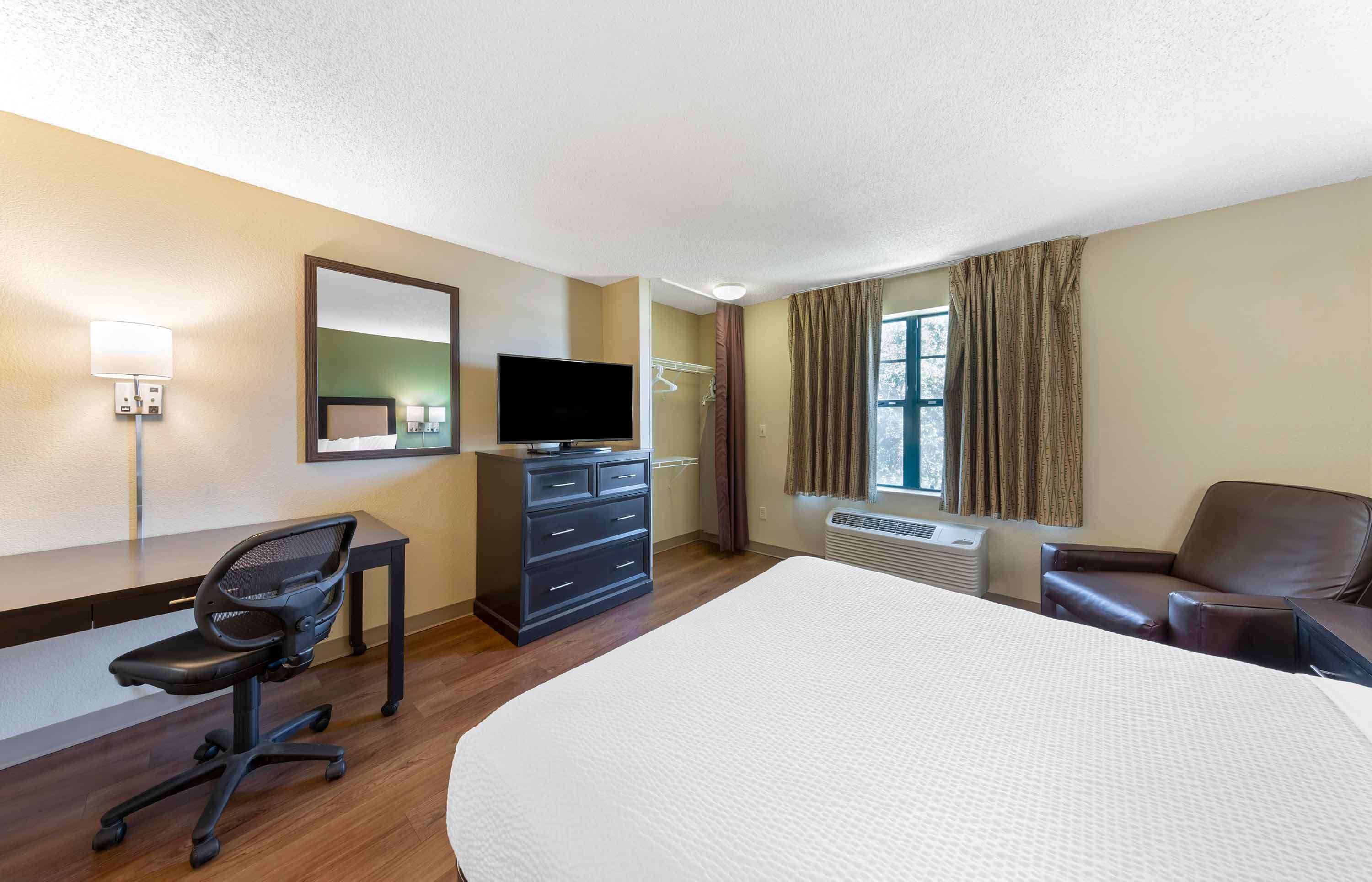 Extended Stay America Raleigh RTP 4919 Miami Blvd.