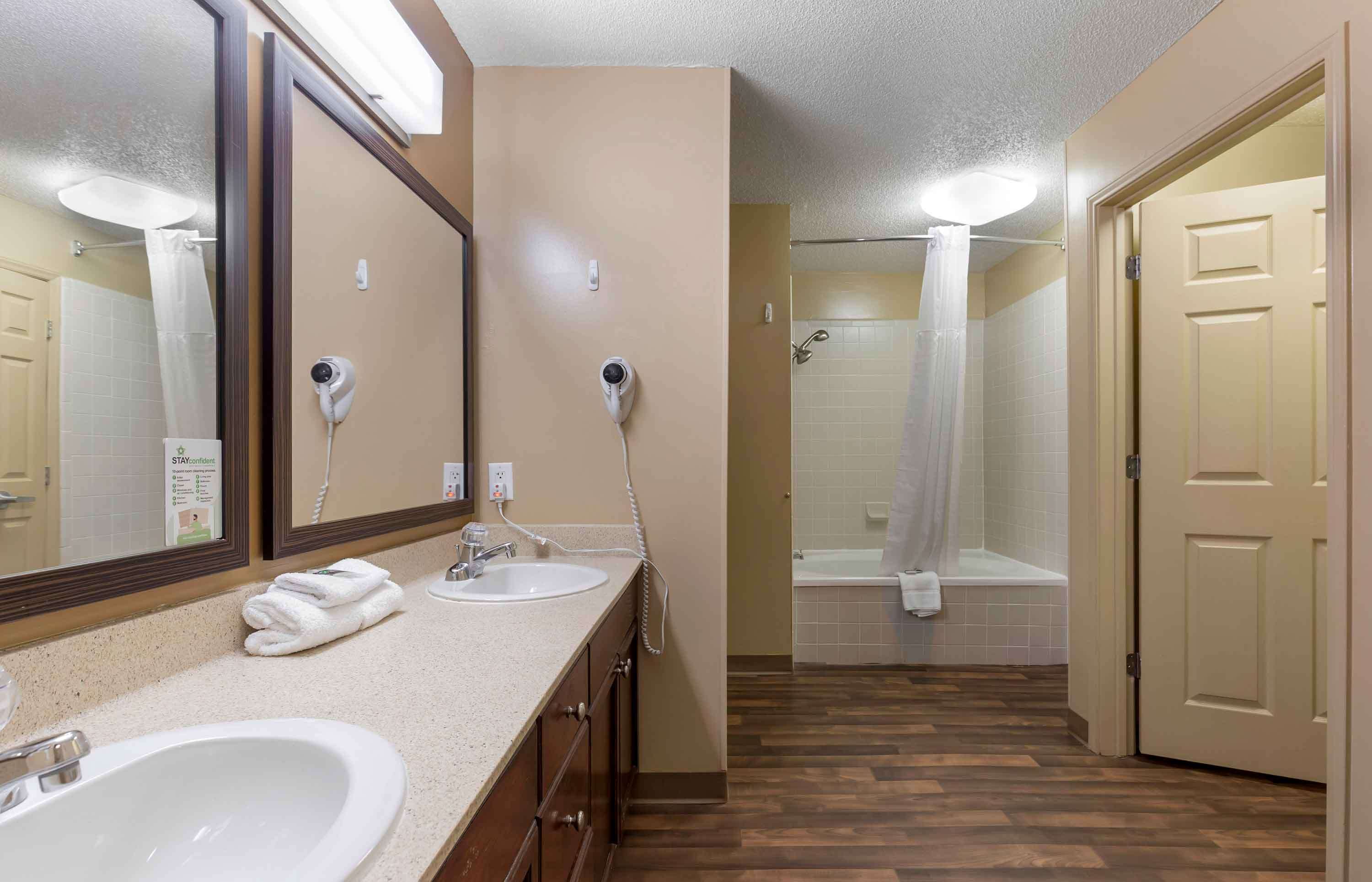 Extended Stay America Raleigh RTP 4919 Miami Blvd.