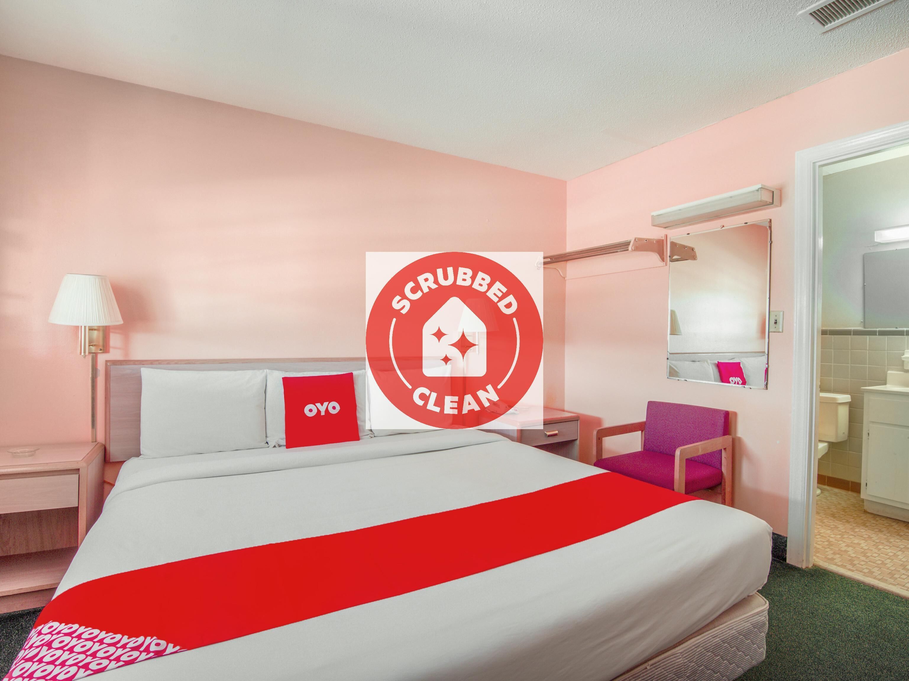 Hotel Durham West Hills by OYO Rooms