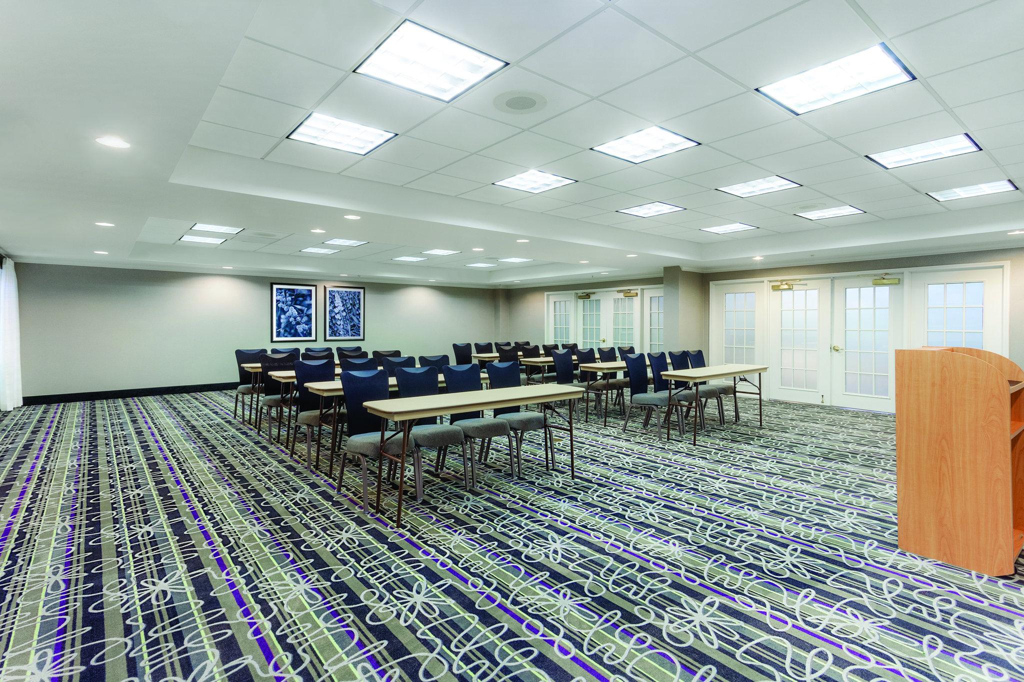 La Quinta Inn & Suites by Wyndham Univ Area Chapel Hill