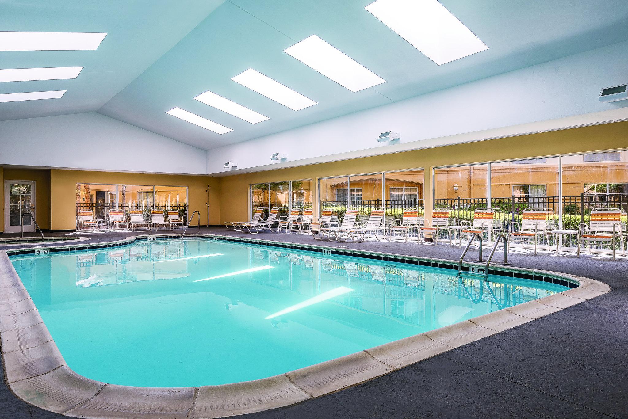 La Quinta Inn & Suites by Wyndham Univ Area Chapel Hill