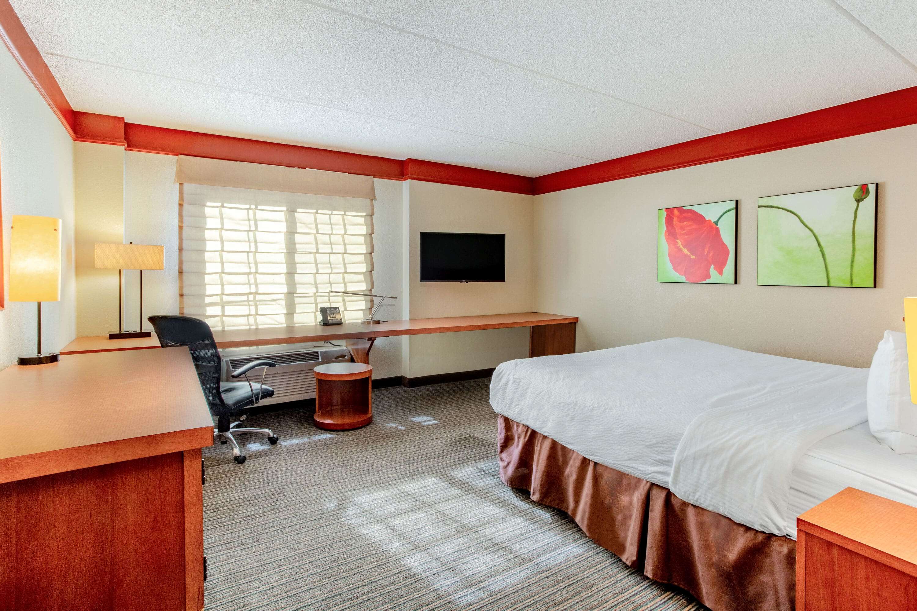 La Quinta Inn & Suites by Wyndham Raleigh/Durham Southpoint