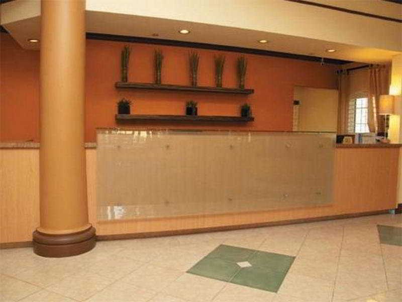 La Quinta Inn & Suites by Wyndham Raleigh/Durham Southpoint