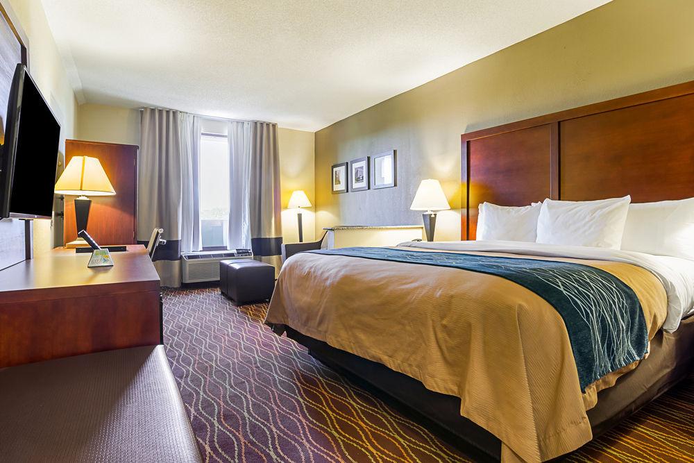 Comfort Inn & Suites Durham near Duke University