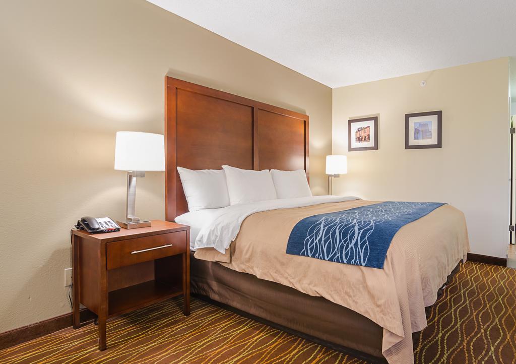 Comfort Inn & Suites Durham near Duke University