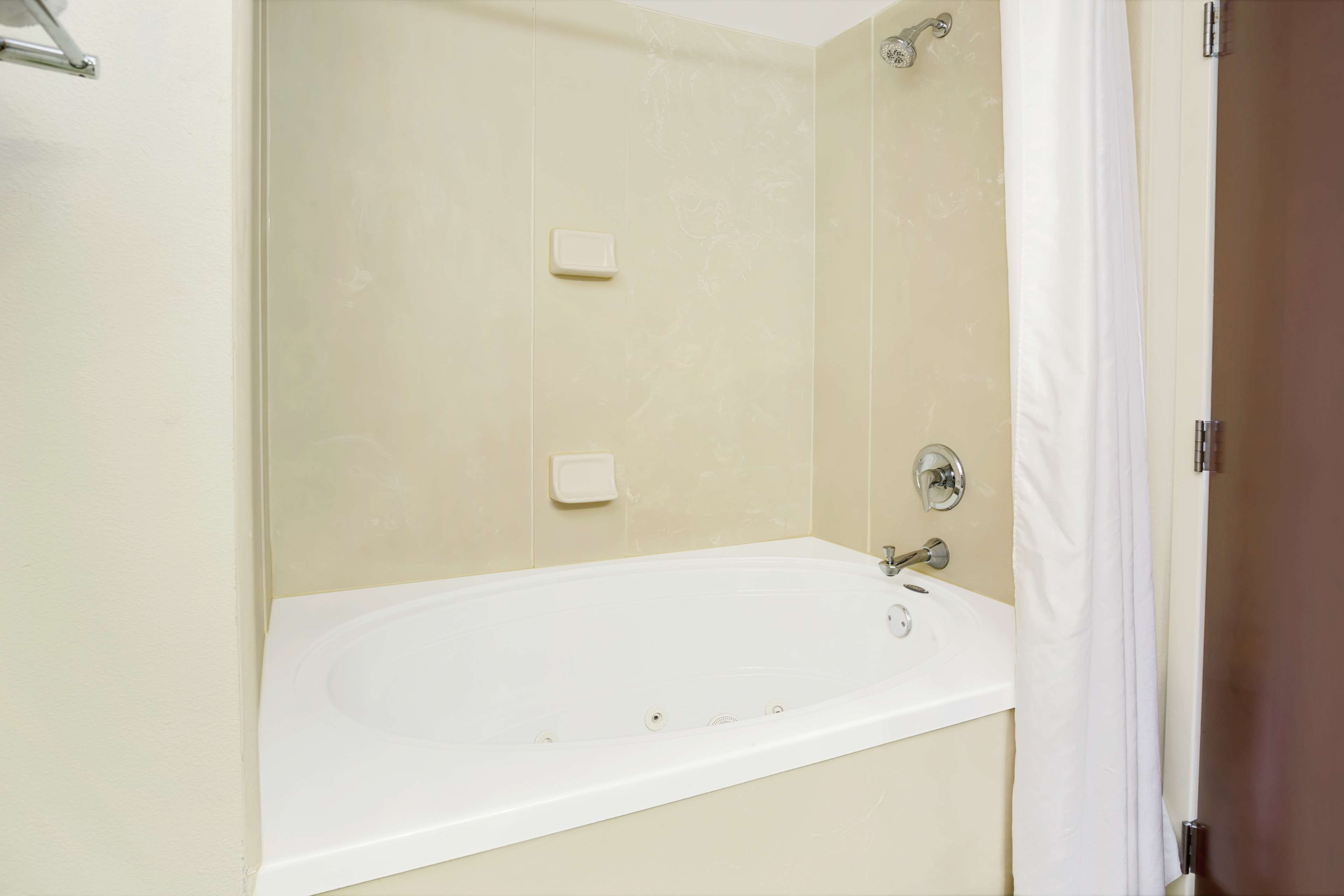 Wingate by Wyndham Raleigh Durham / Airport
