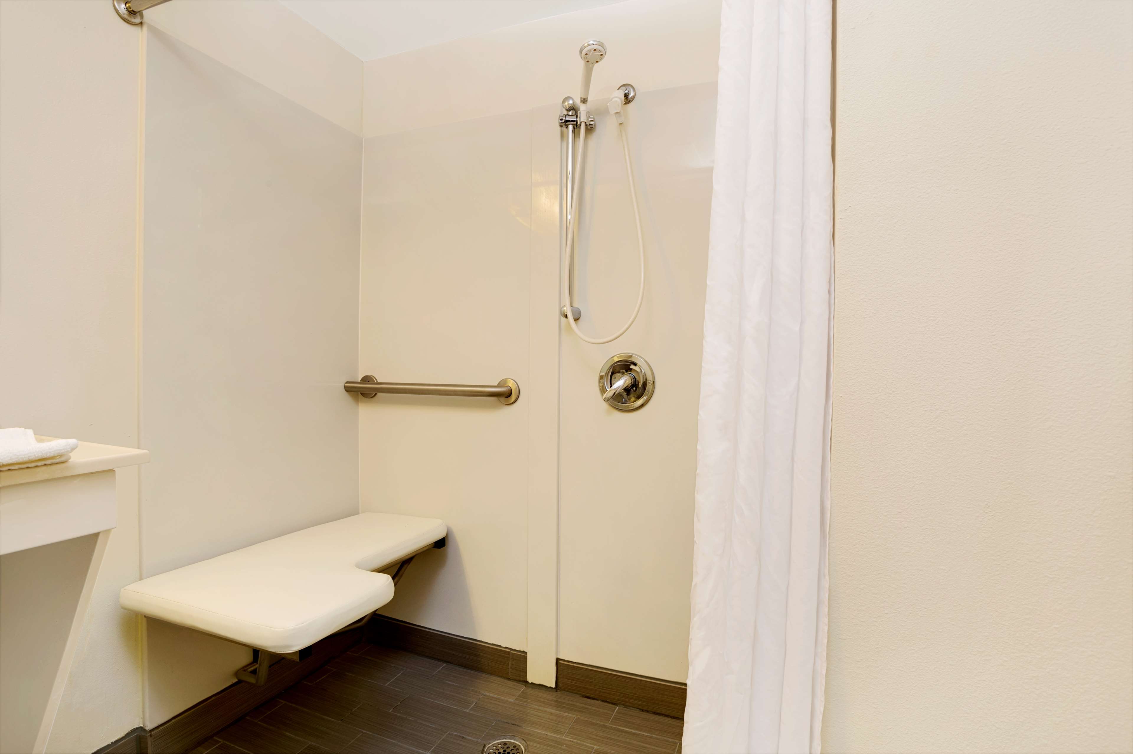 Wingate by Wyndham Raleigh Durham / Airport