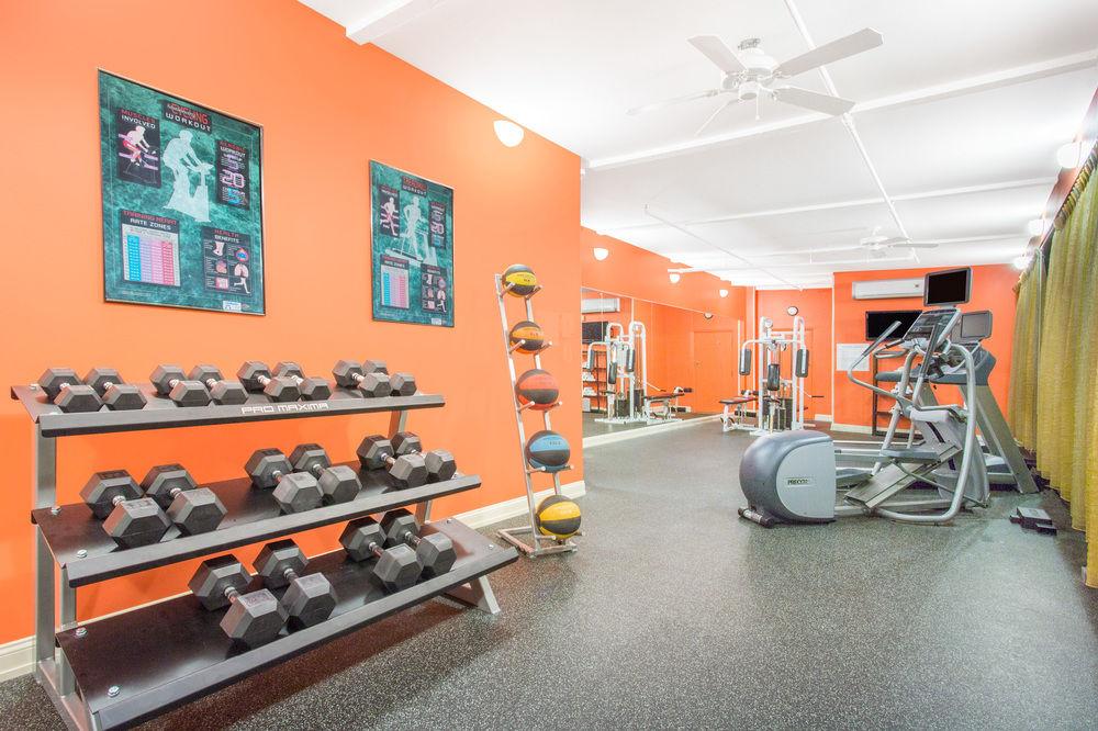 Baymont by Wyndham Fayetteville Fort Bragg Area