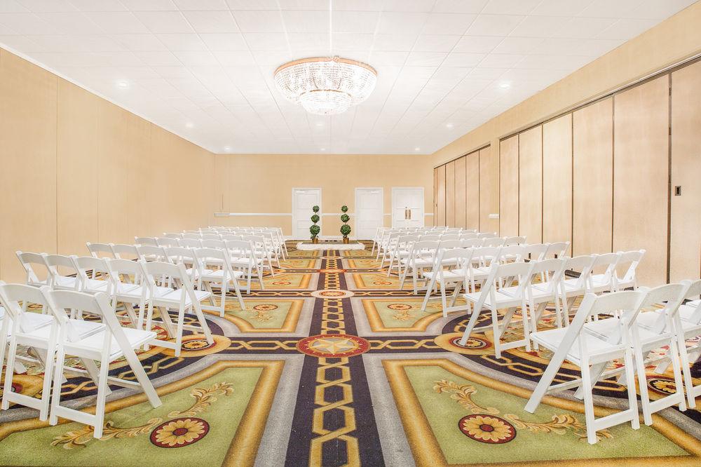 Baymont by Wyndham Fayetteville Fort Bragg Area