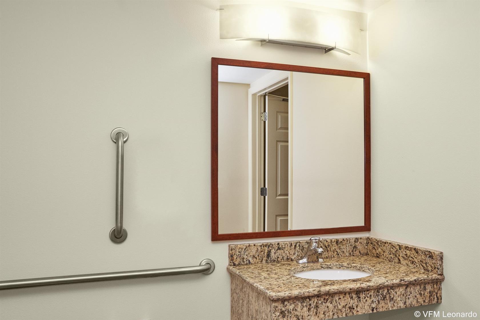 Candlewood Suites Fayetteville / Fort Bragg