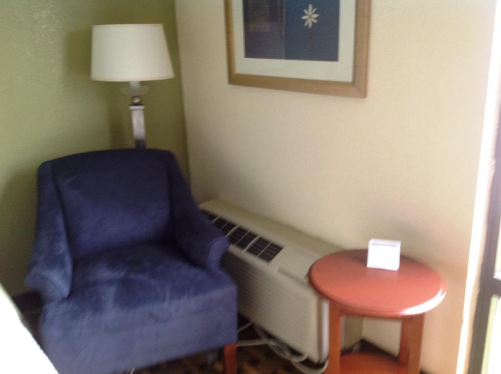 Days Inn by Wyndham Fayetteville-South/I-95 Exit 49