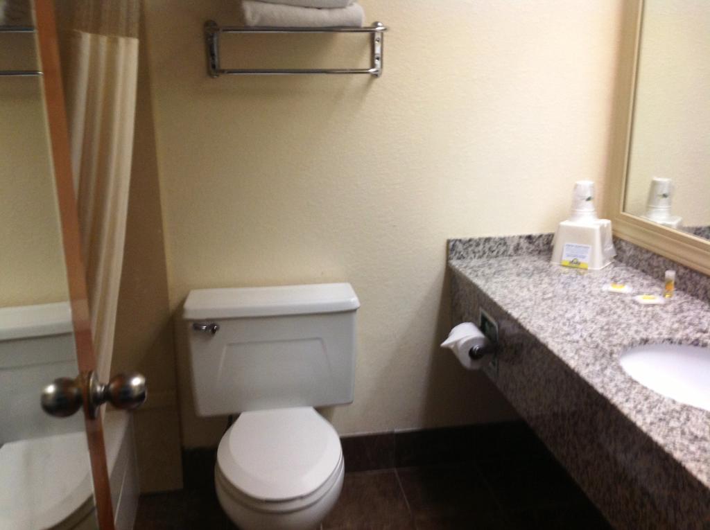 Days Inn by Wyndham Fayetteville-South/I-95 Exit 49