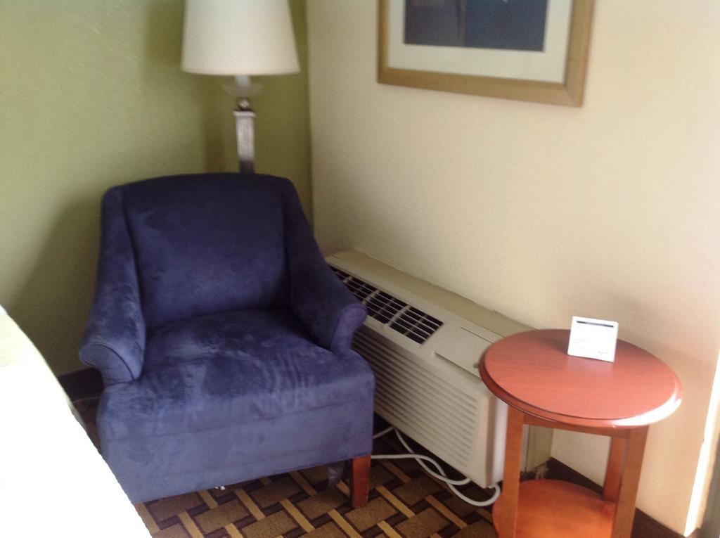 Days Inn by Wyndham Fayetteville-South/I-95 Exit 49