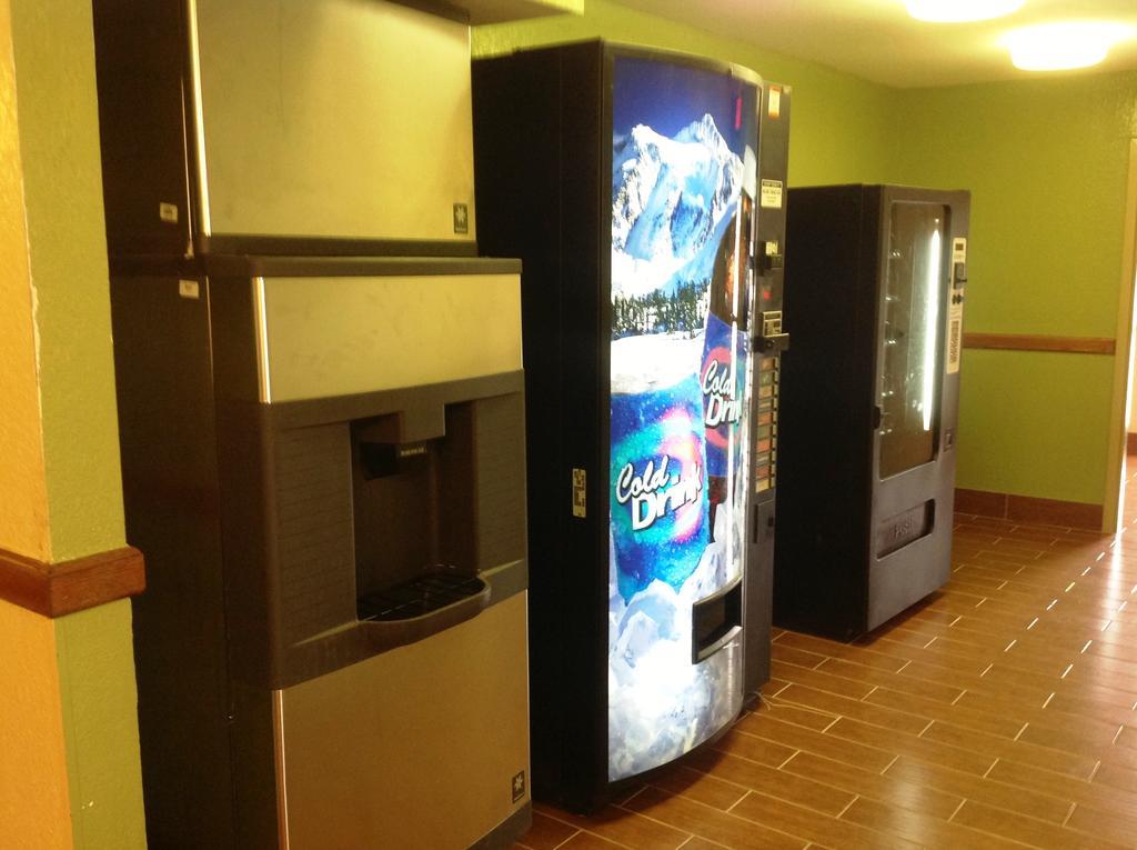 Days Inn by Wyndham Fayetteville-South/I-95 Exit 49