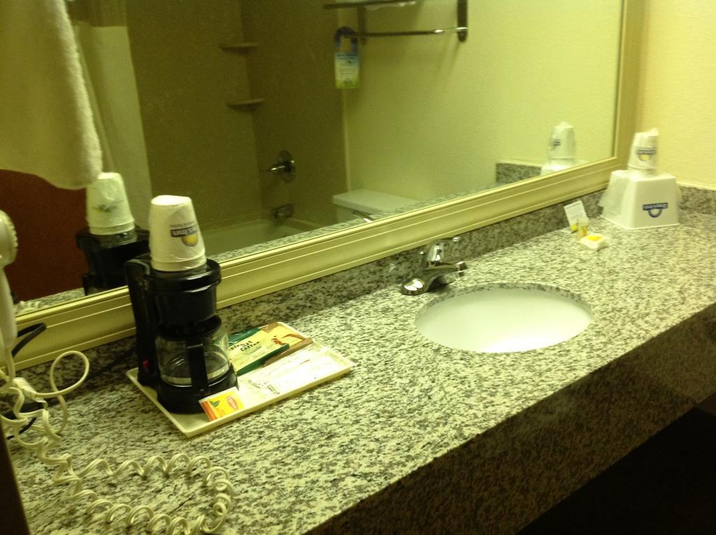 Days Inn by Wyndham Fayetteville-South/I-95 Exit 49