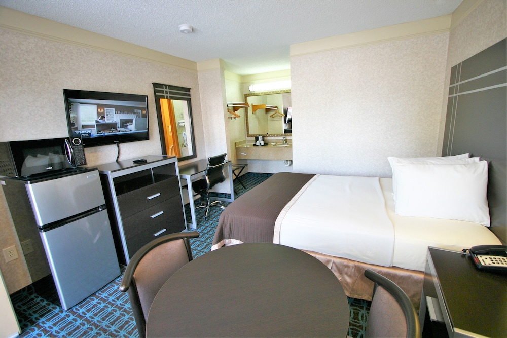 Deluxe Inn Fayetteville