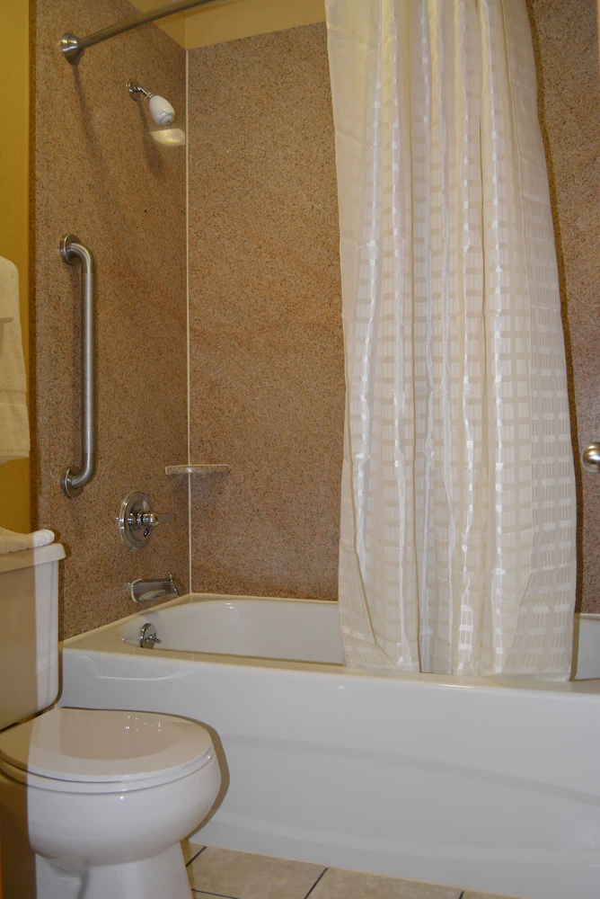 Deluxe Inn Fayetteville