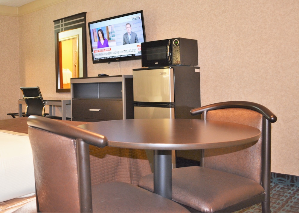 Deluxe Inn Fayetteville