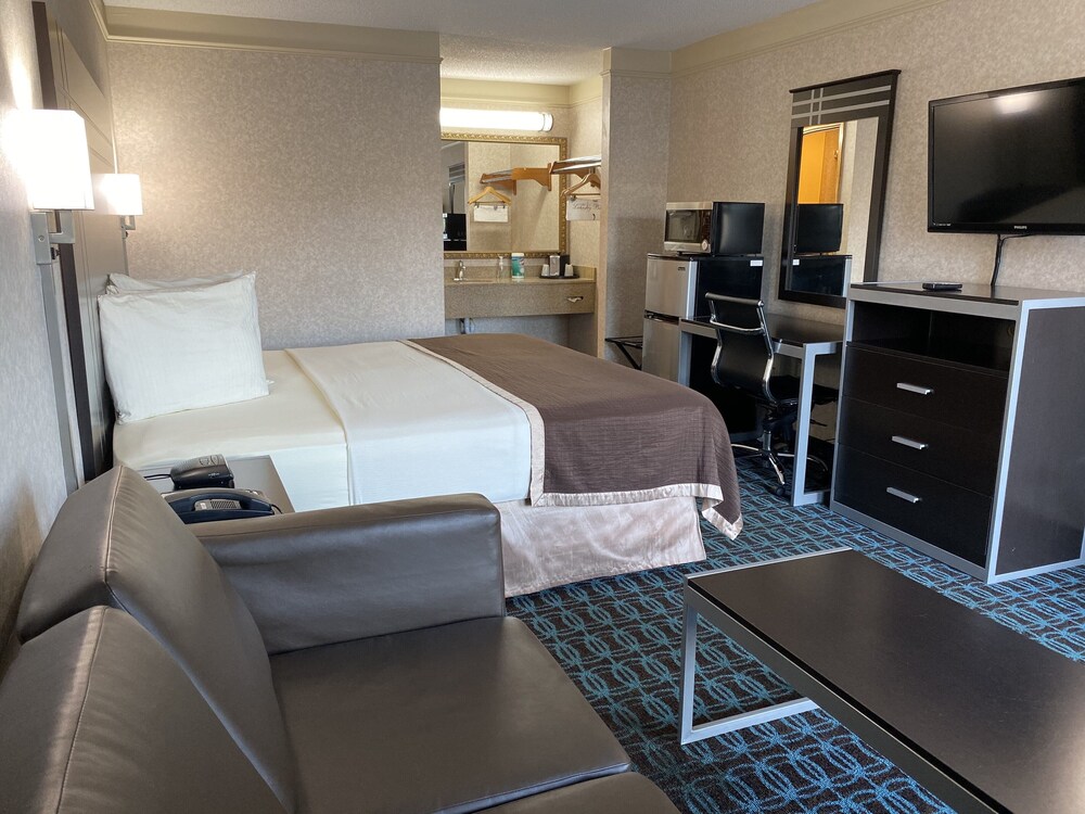 Deluxe Inn Fayetteville