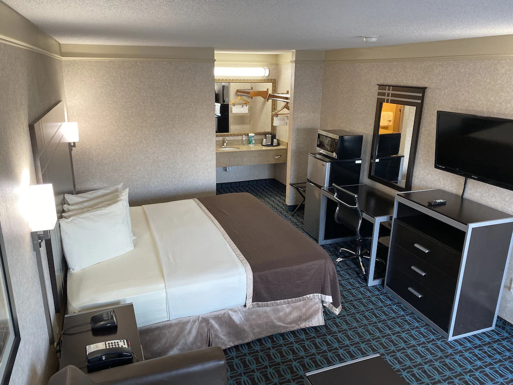 Deluxe Inn Fayetteville