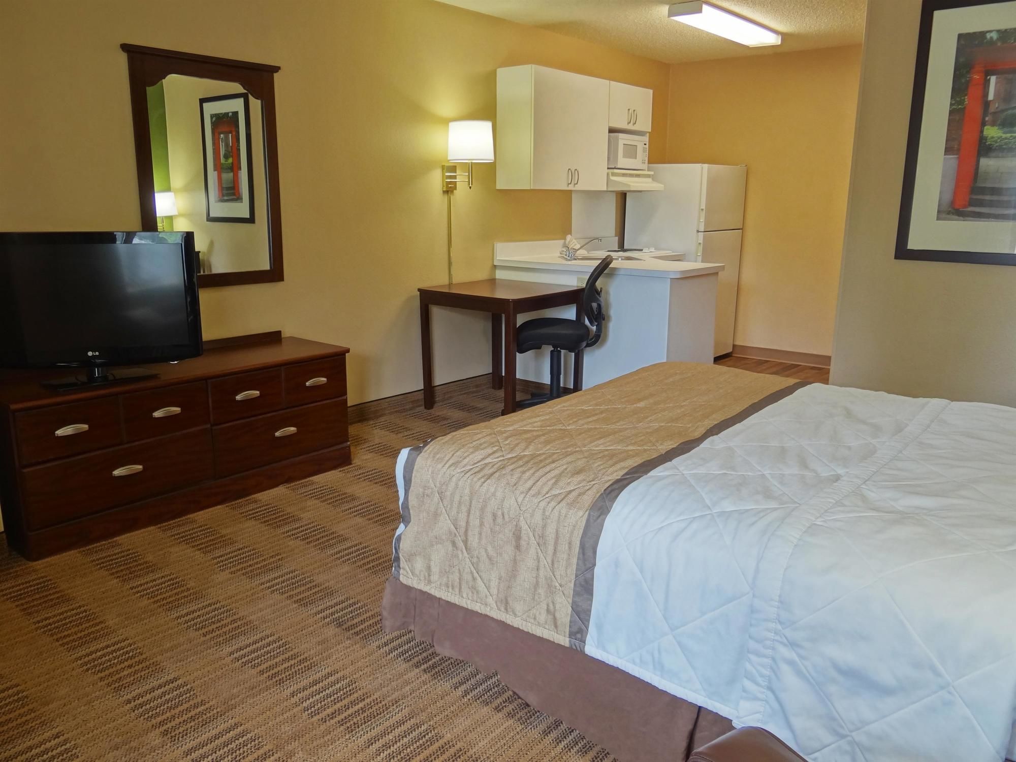 Extended Stay America Fayetteville Owen Dr.