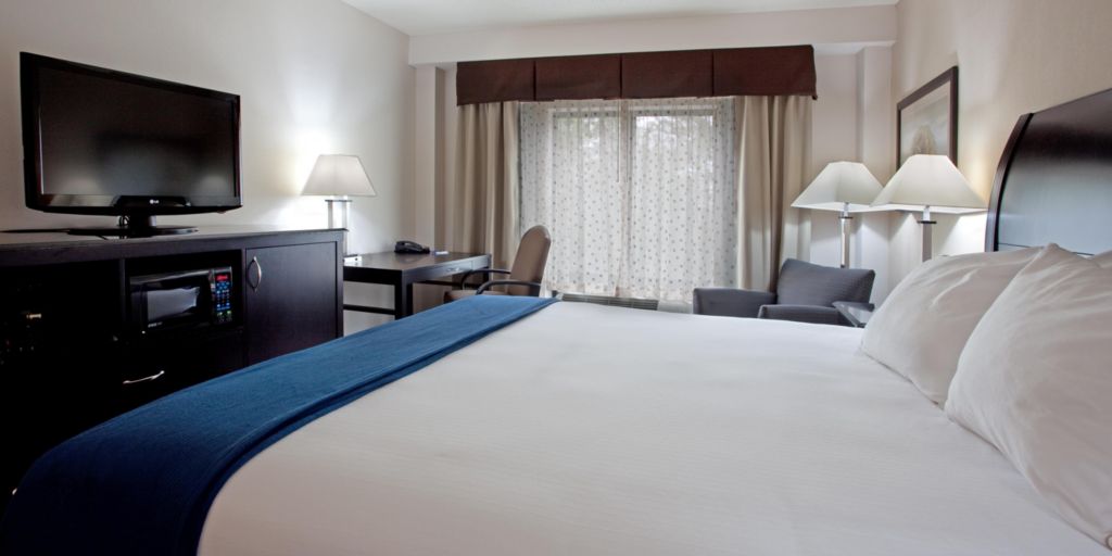 Holiday Inn Express Hotel & Suites Hope Mills-Fayetteville Airpot