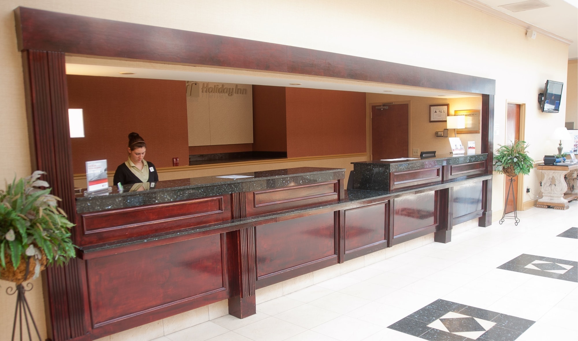 Clarion Hotel