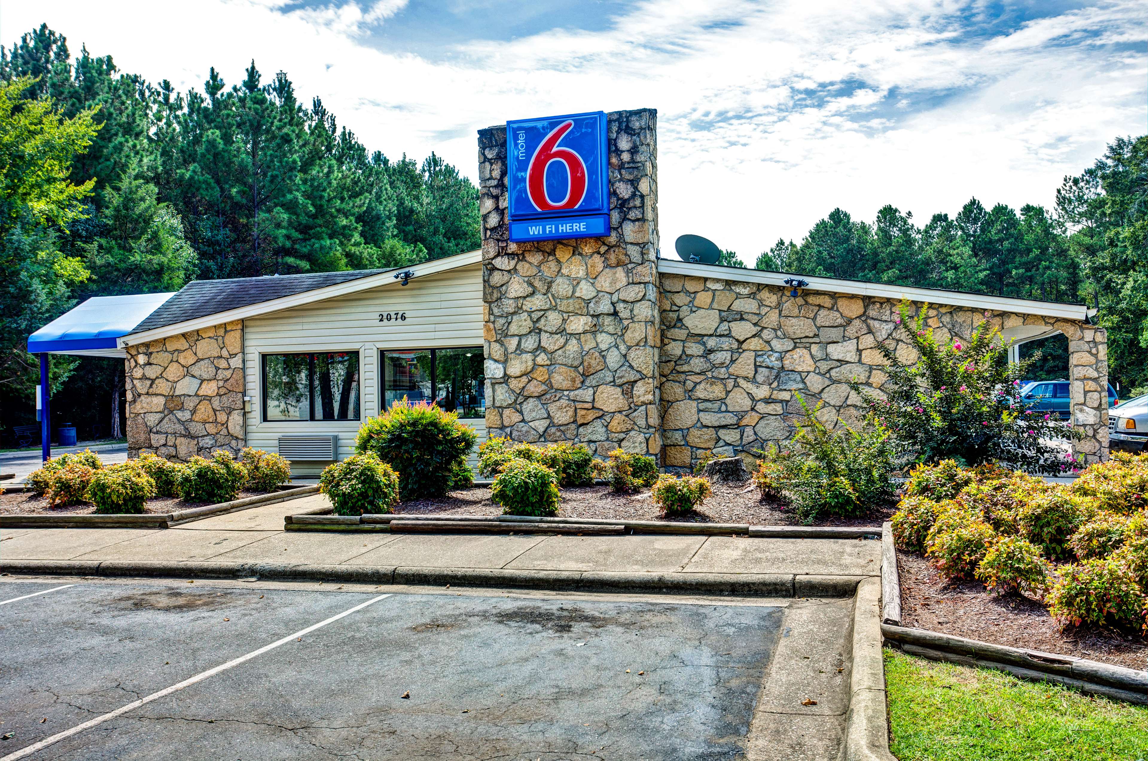 Travelodge by Wyndham Fayetteville