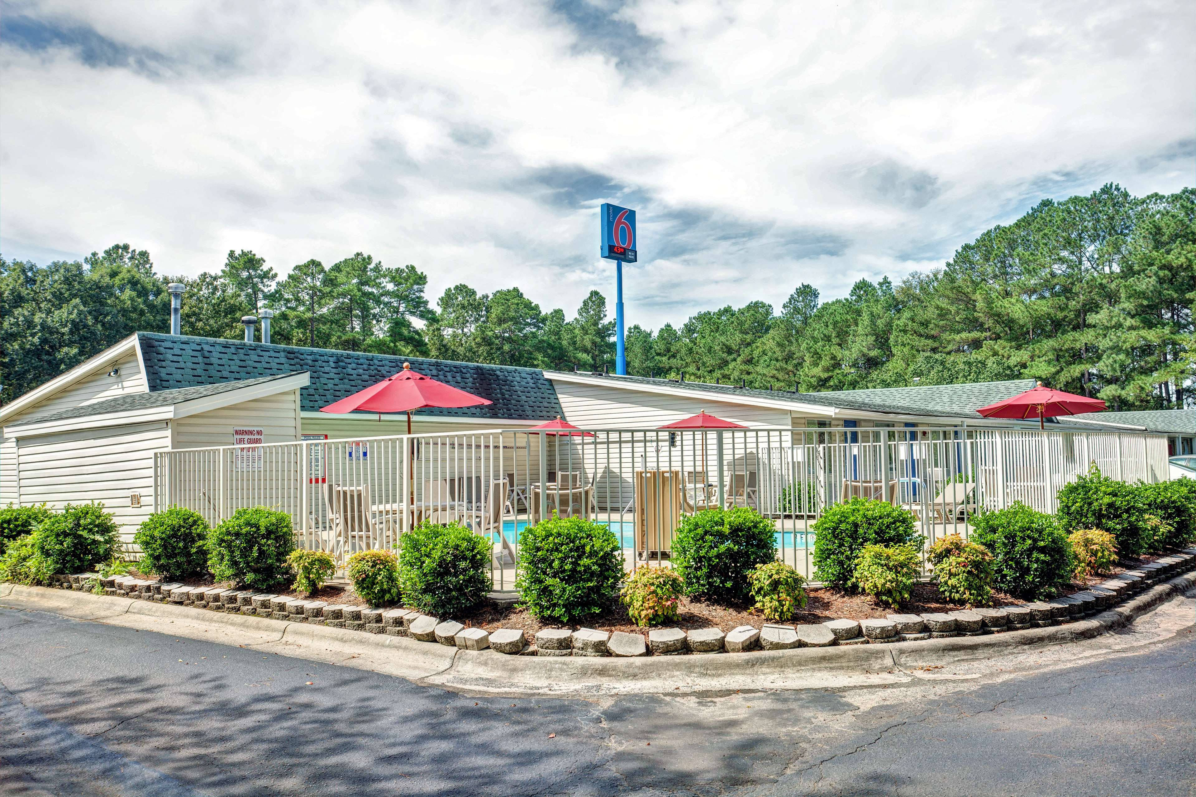 Travelodge by Wyndham Fayetteville