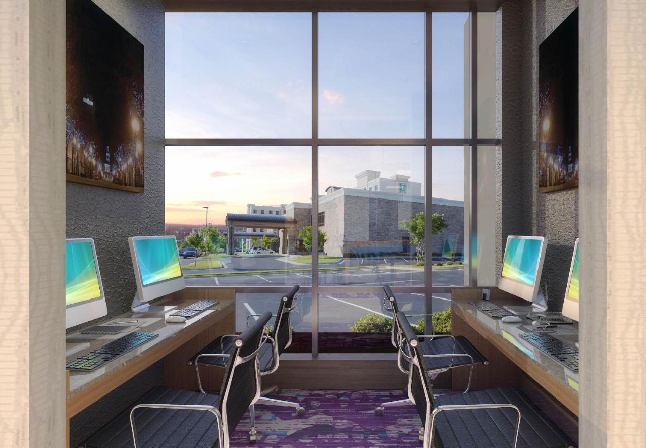 SpringHill Suites Fayetteville Fort Bragg