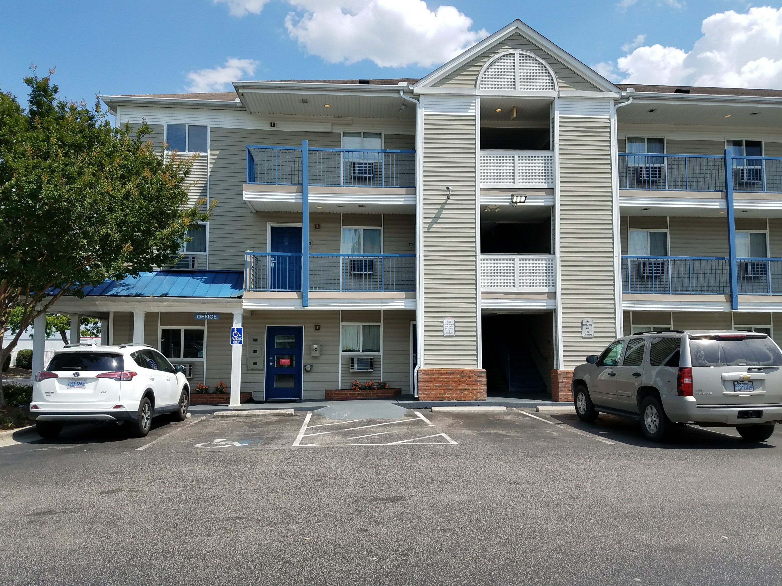 Studio 6 Fayetteville