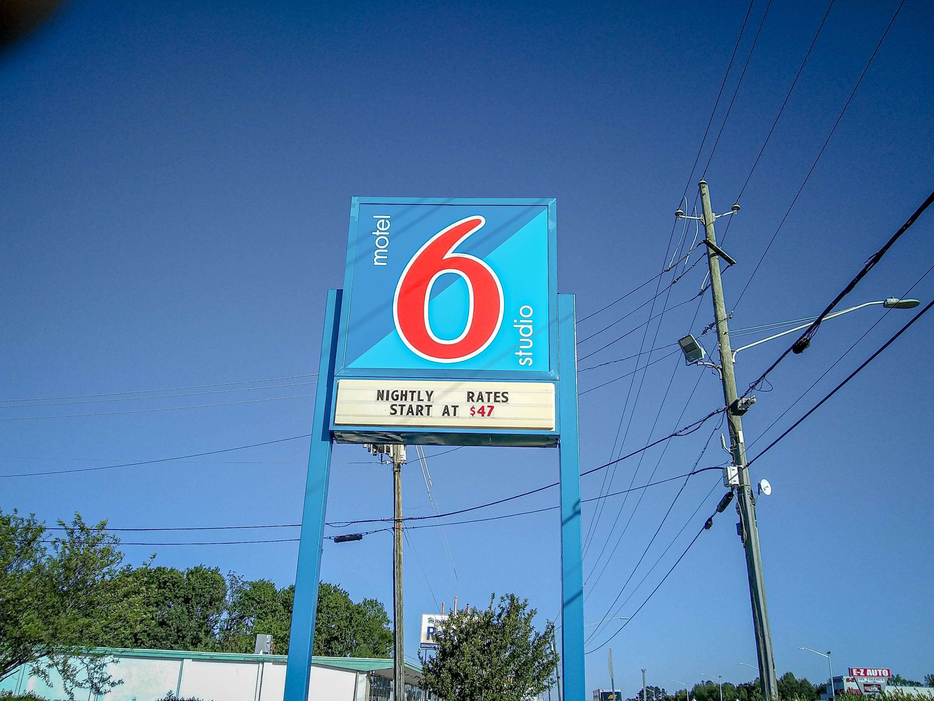 Studio 6 Fayetteville