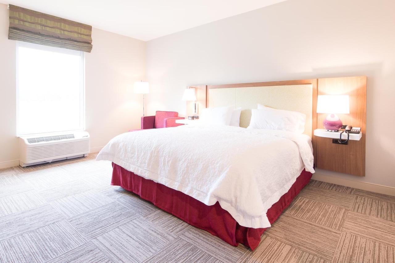 Hampton Inn & Suites Fayetteville