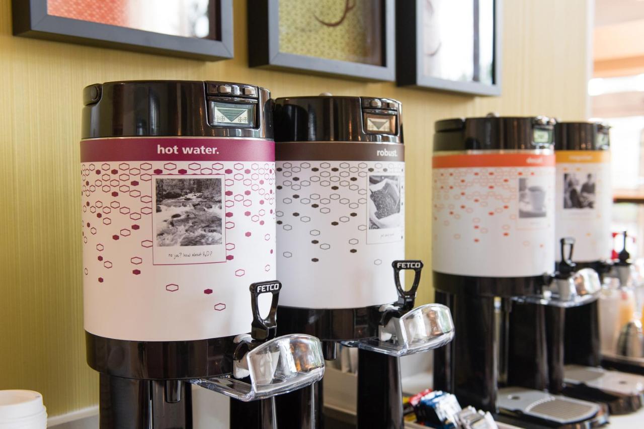 Hampton Inn & Suites Fayetteville