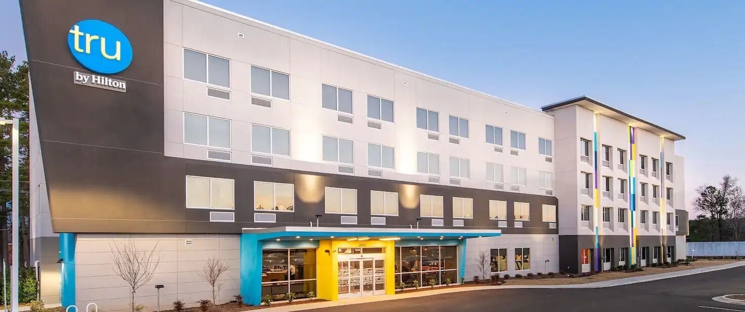 Tru by Hilton Fayetteville Fort Liberty