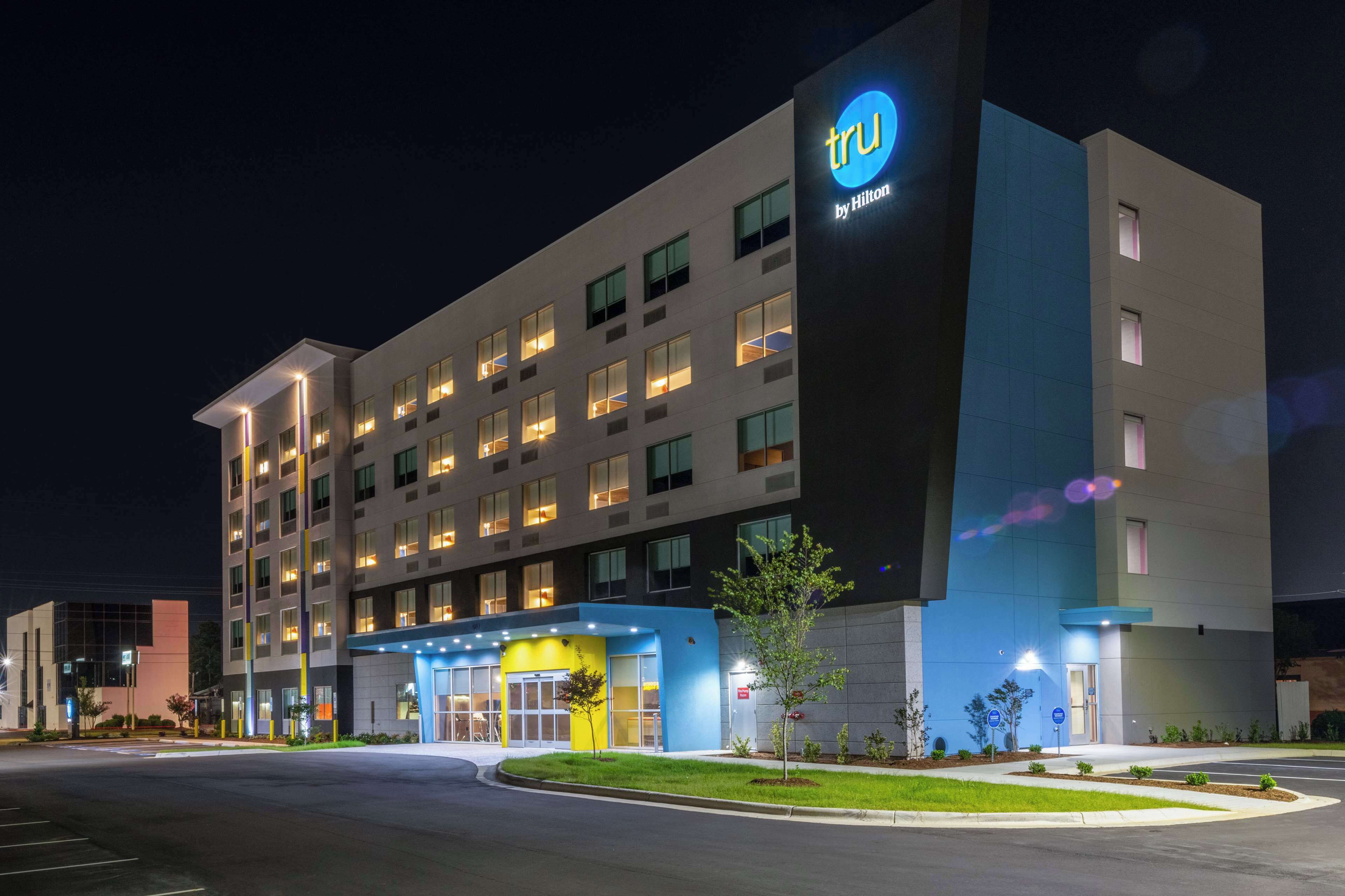 Tru by Hilton Fayetteville Fort Liberty