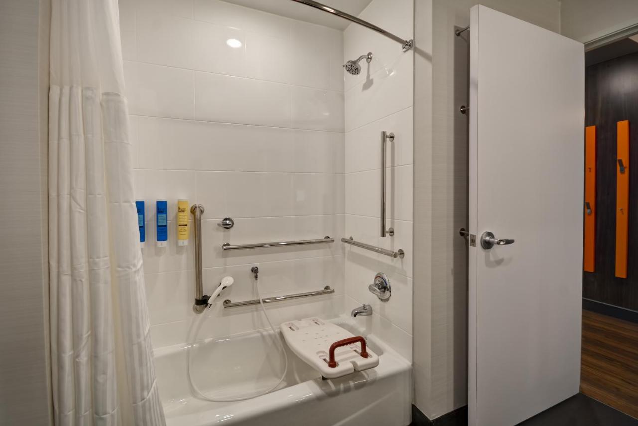 Tru By Hilton Fayetteville I 95