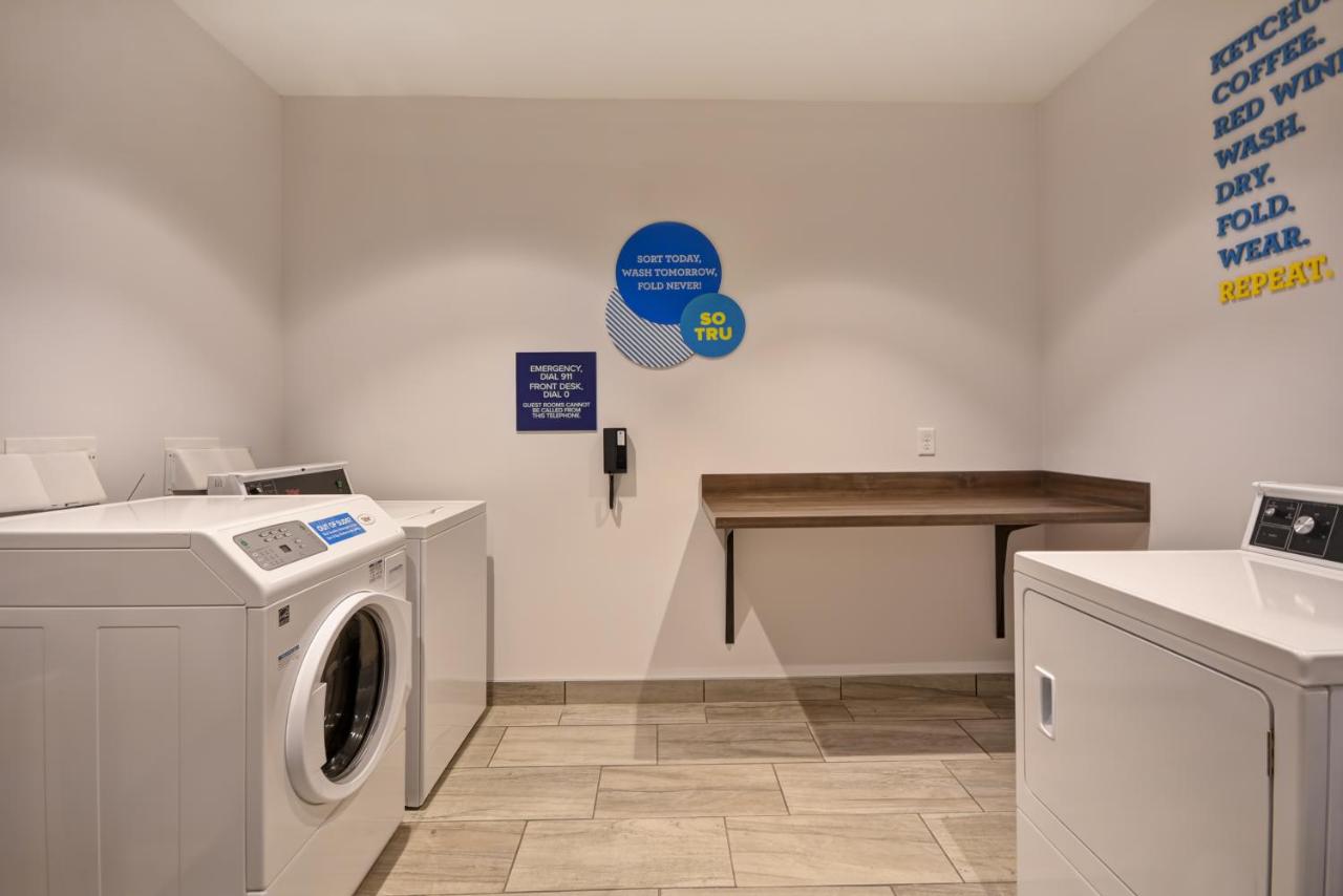 Tru By Hilton Fayetteville I 95