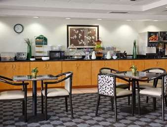 Cross Creek Inn & Suites