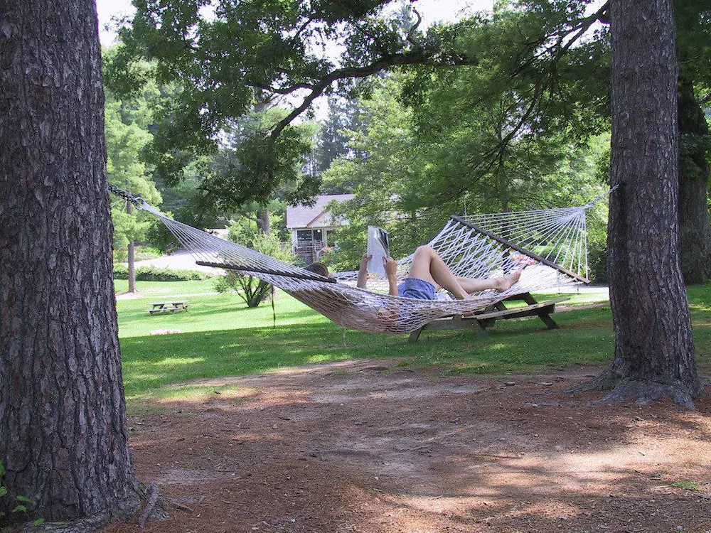 Highland Lake Inn & Resort - Flat Rock