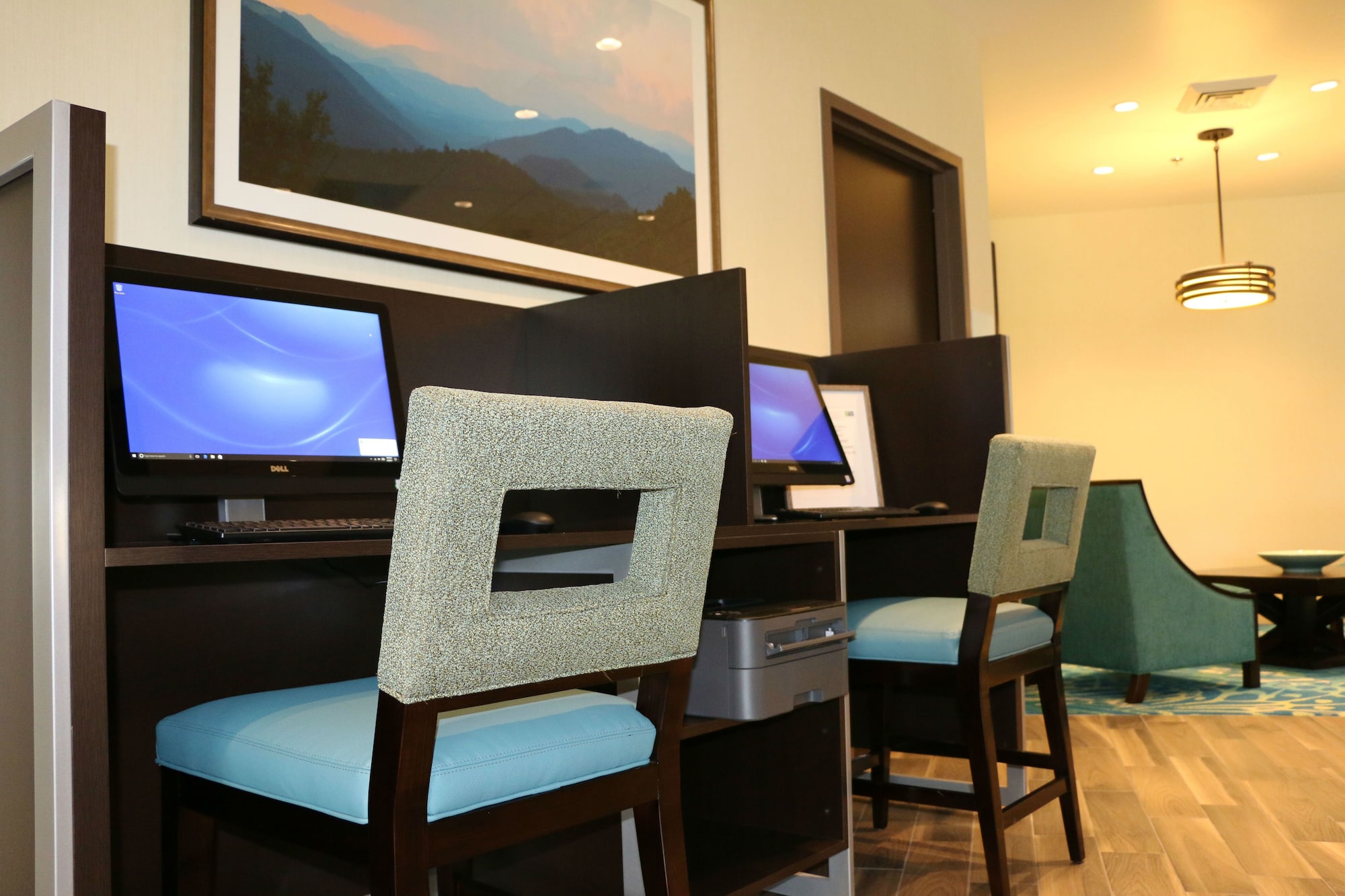 Holiday Inn Express & Suites Hendersonville SE - Flat Rock