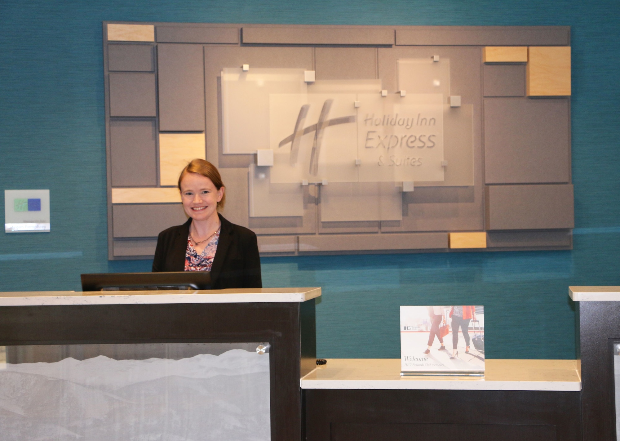 Holiday Inn Express & Suites Hendersonville SE - Flat Rock