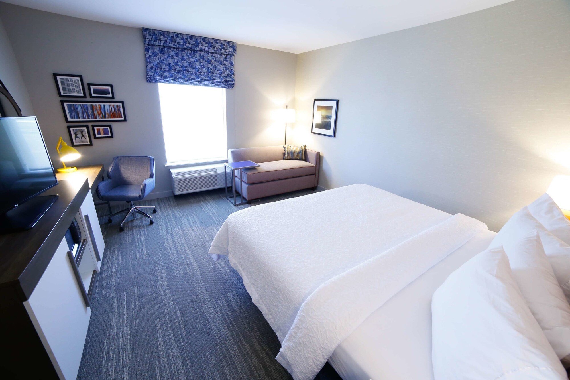 Hampton Inn & Suites Forest City
