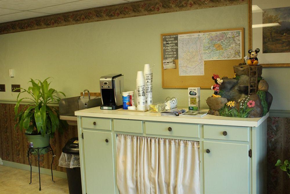 Colonial Inn Franklin