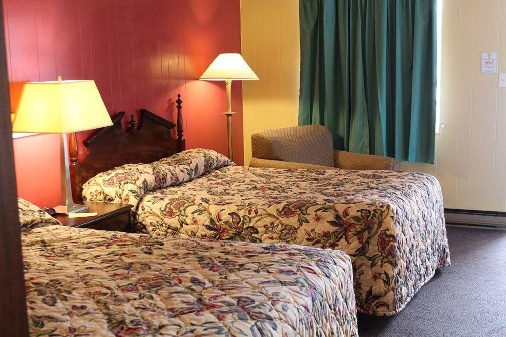 Colonial Inn Franklin