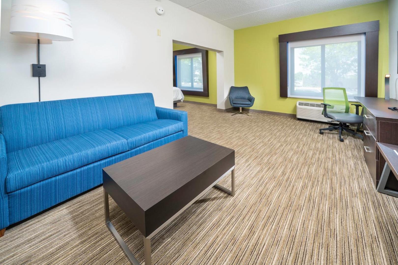 Holiday Inn Express Clayton (SE Raleigh)