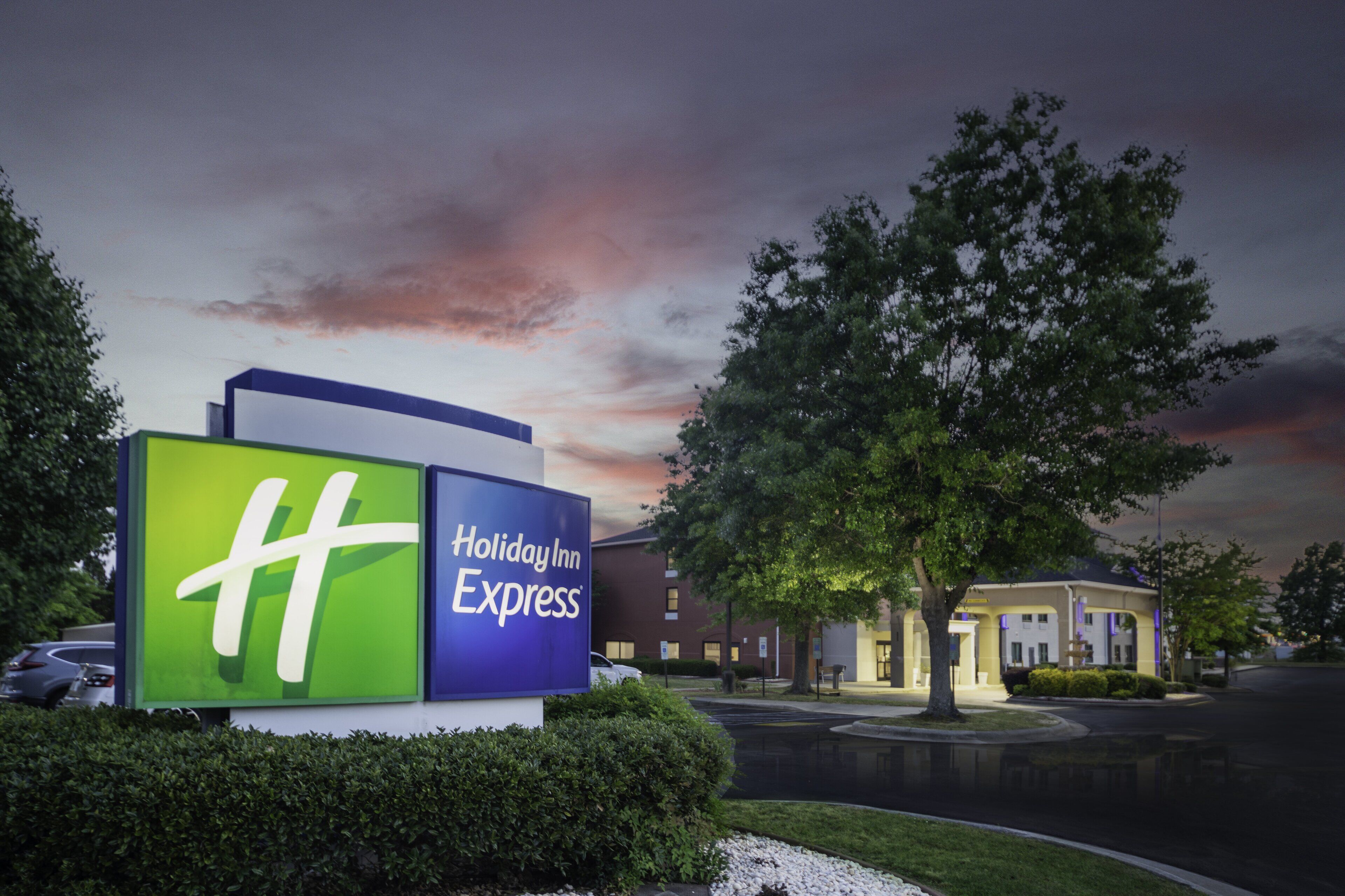 Holiday Inn Express Clayton (SE Raleigh)