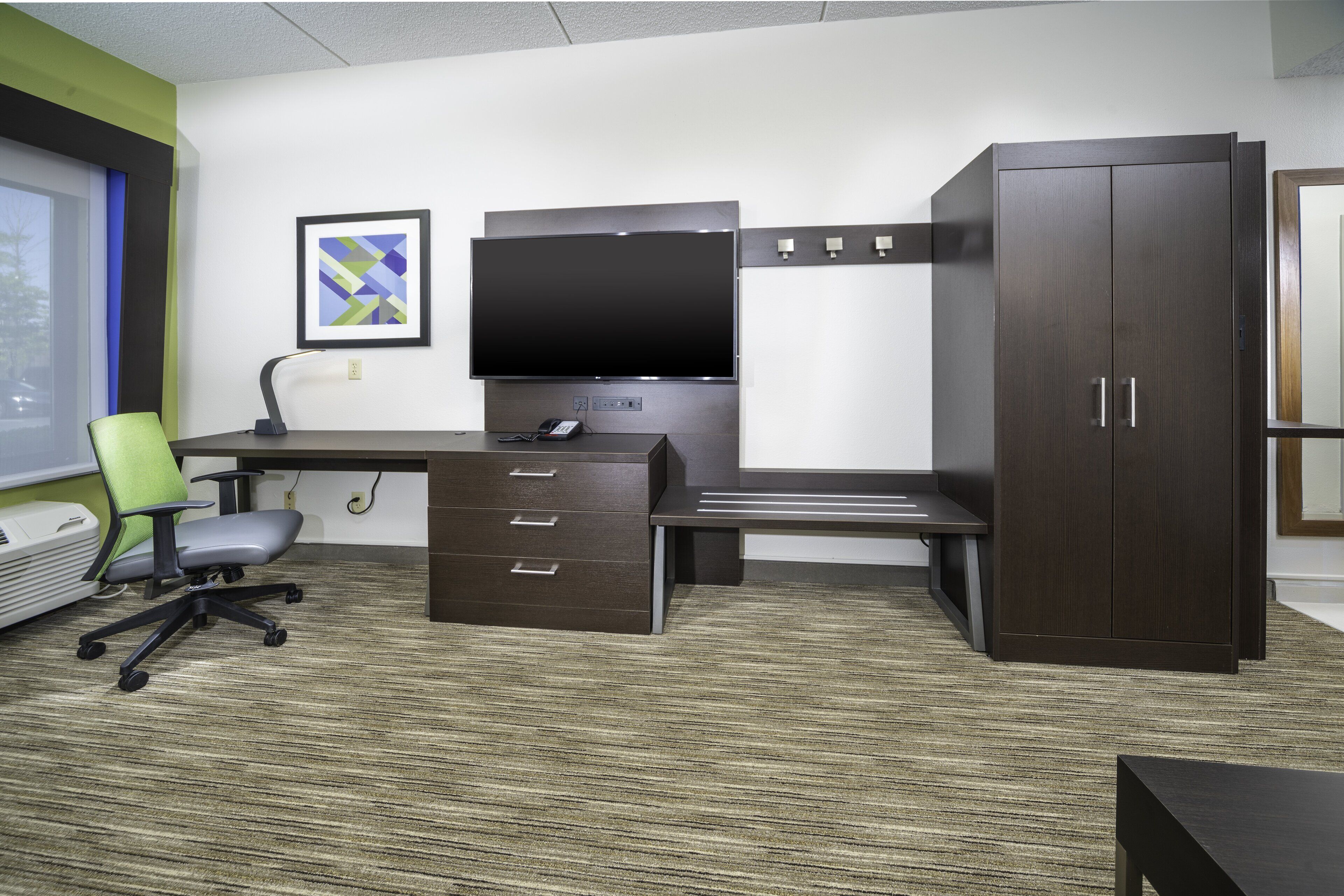 Holiday Inn Express Clayton (SE Raleigh)