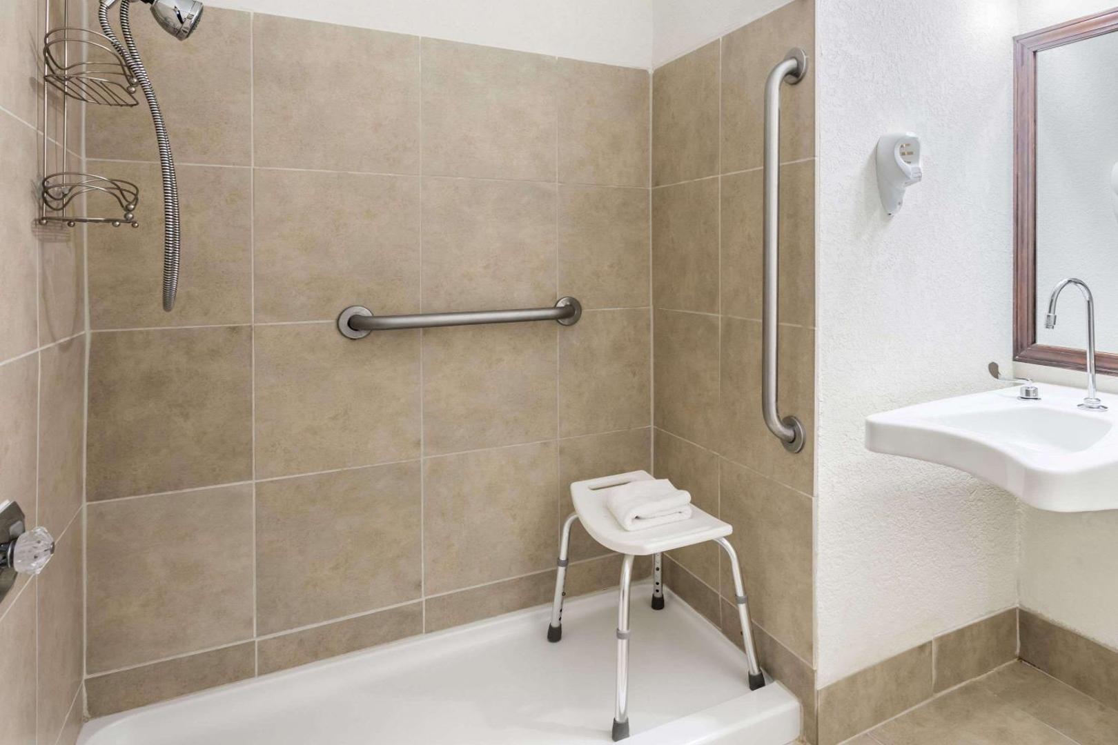 Best Western Greensboro Coliseum Inn