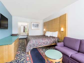 Days Inn by Wyndham Greensboro Airport